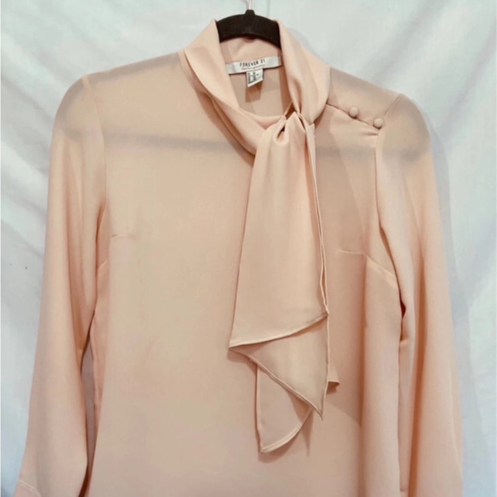 Forever 21 woman’s blouse